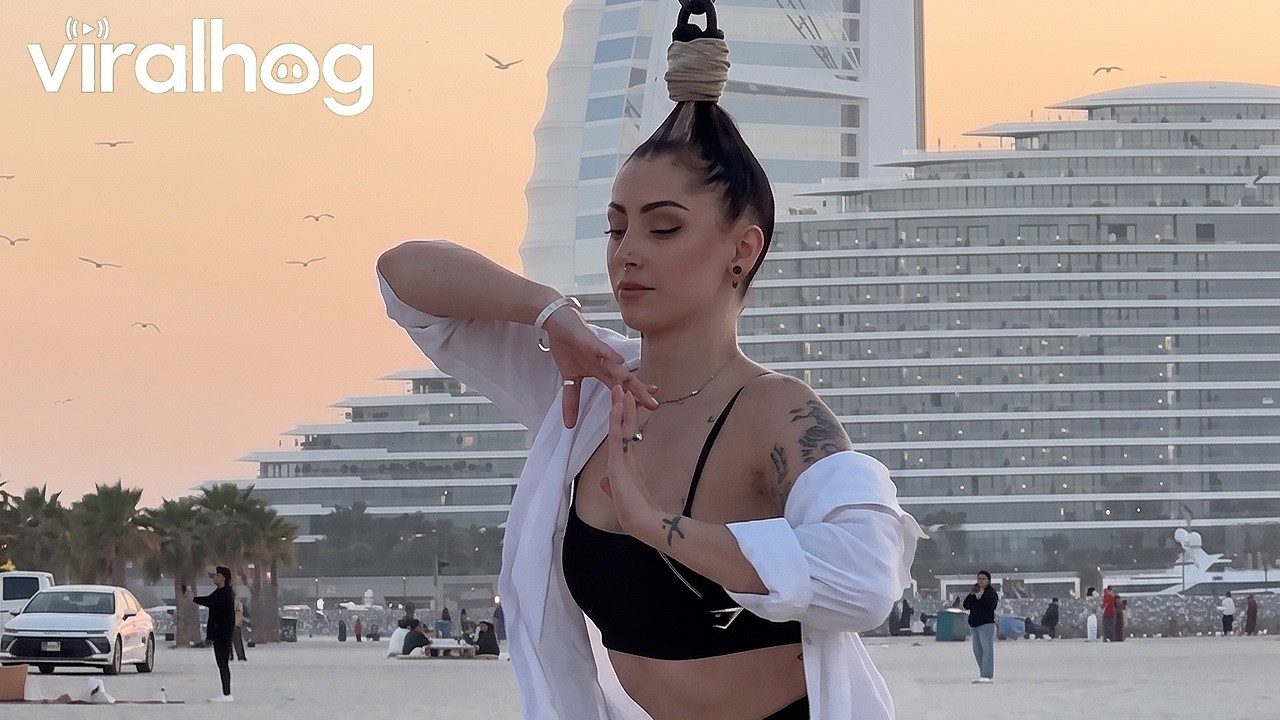 Hair Hanging at Sunset in Dubai || ViralHog