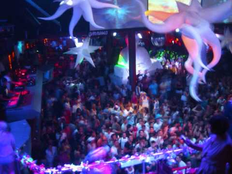 Wozu feat Mrozu  "Jestem imprezą"