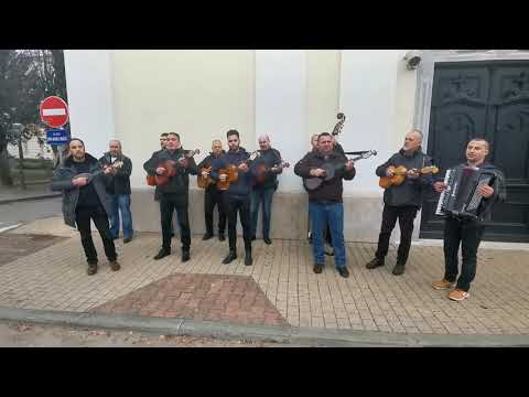 Posljednji pozdrav tamburaša iz Like Krunoslavu Kići Slabincu