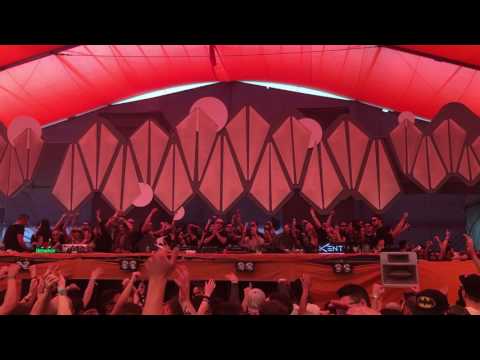 Marco Carola plays CAAL - Azidhaus (Wade Remix)  @ Sunwaves 21