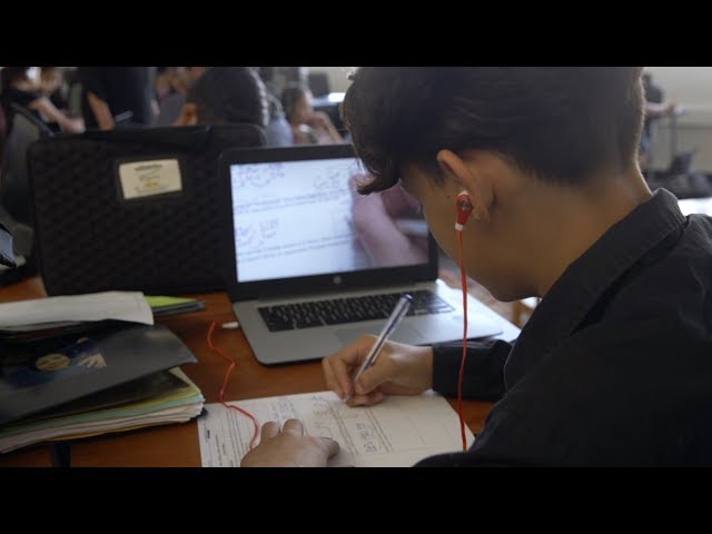 Video Pronunciation of Mrs. Hernandez in English Video Pronunciation of Mrs. Hernandez in English