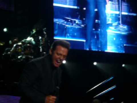 Luis Miguel..Besame mucho..The hits tour