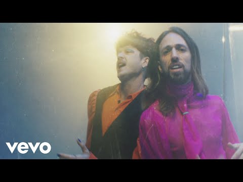 Esteman, Bandalos Chinos - Mística (Lyric Video)