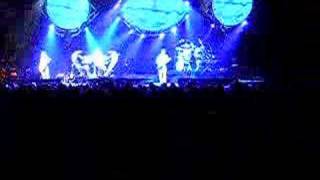 Toto : Drag him to the roof 28/03/07 Nantes