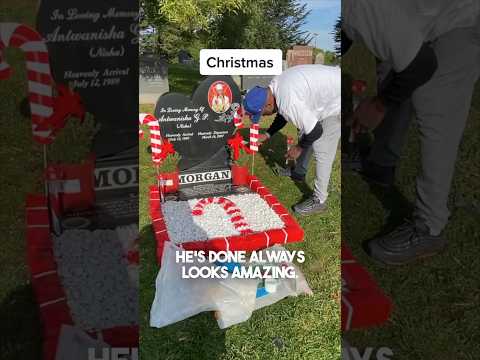 This dad decorates his daughter’s grave for Christmas ever year ❤️