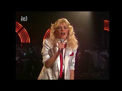 Kim Carnes - I'll Be Here Where the Heart is (Studio Performance '83)