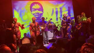 Seun Kuti and Egypt 80 “Unknow Soldier” cover FELA KUTI live Las Armas Zaragoza 21/11/2019