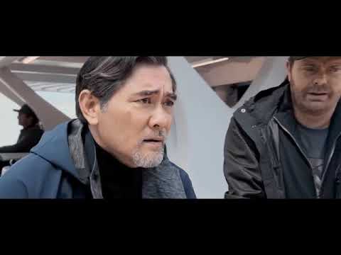 Megalodon Jumps Out Of Water Scene The Meg (2018) Movie Clip HD