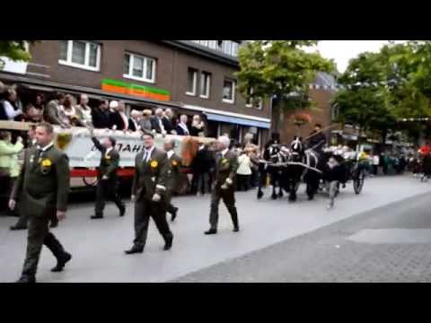 Schützenfest in Lintorf-Abnahme der Parade 17.8.2014!