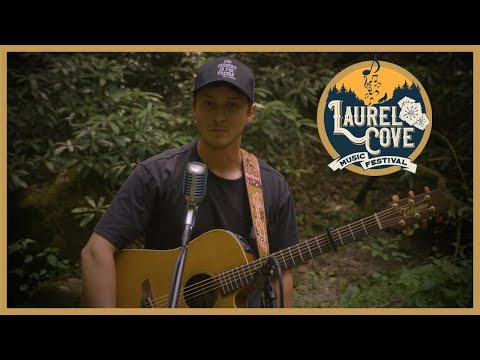 Hunter Flynn - F*cked Up Brain (Laurel Cove Sessions) | Musical Moonshine