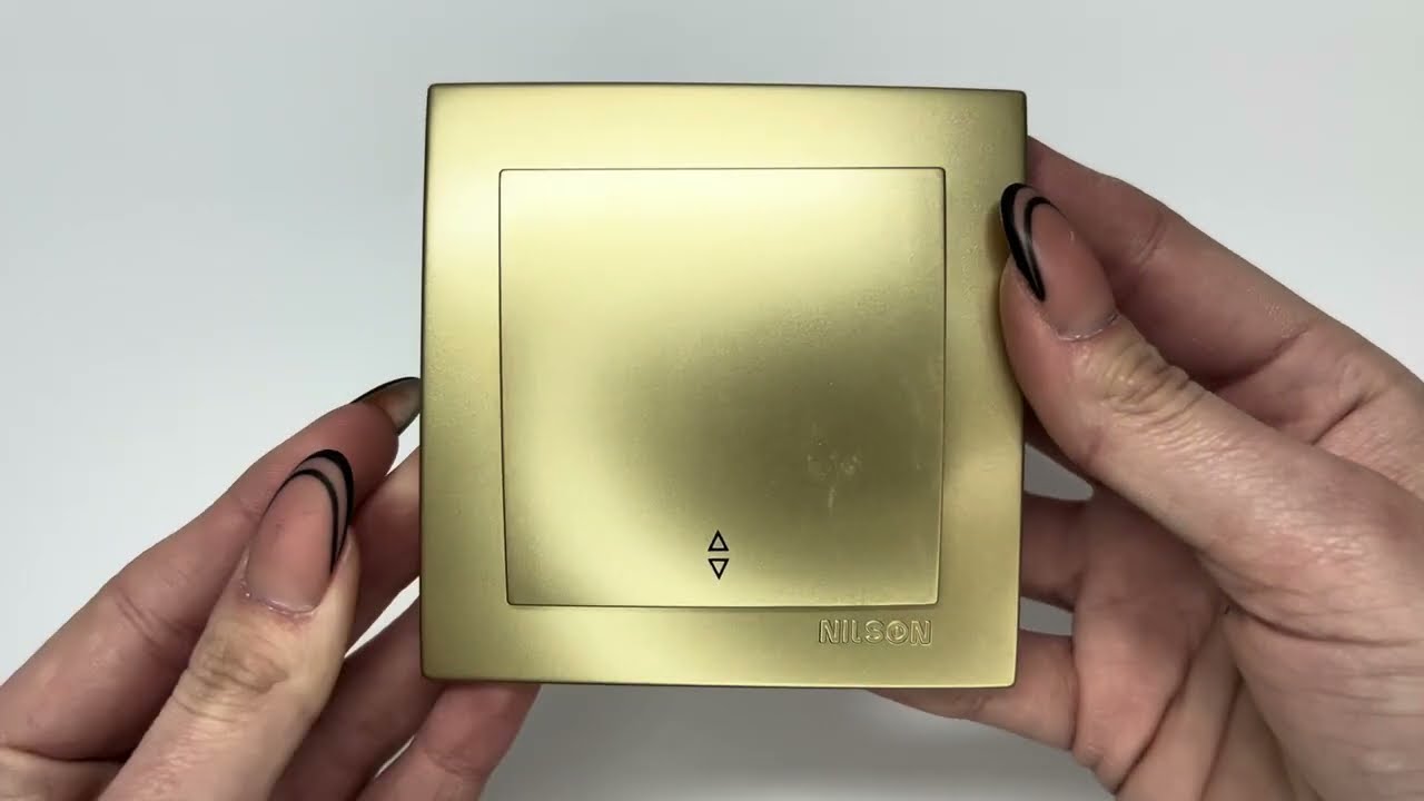 Выключатель одноклавишный проходной NILSON Touran Золото 24151007