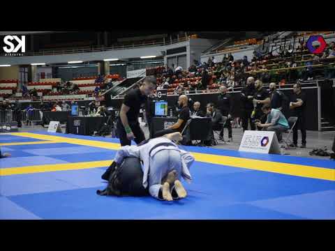 Valentin Blumental vs Geiel Gomes / CFJJB Open International de Lyon / Demie Finale Adult Absolut