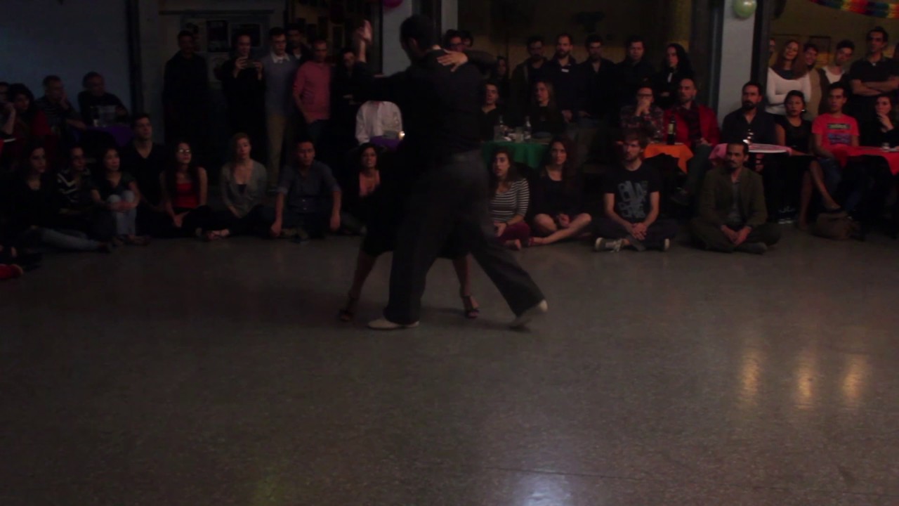 Video thumbnail for Festejo Aniversario de El Motivo: bailan Pablo Rodríguez y Corina Herrera - 19/6/2017 2/4