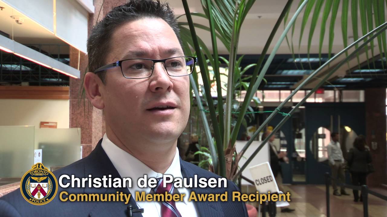 Christian de Paulsen helped rescue a woman from a car engulfed in flames