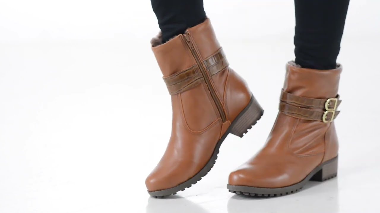 Bota Feminina para neve Forrada com Lã Natural de Carneiro Turim