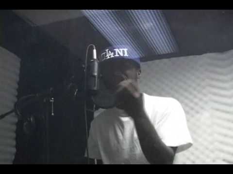 Bless The Mic -    Ft. Kilo