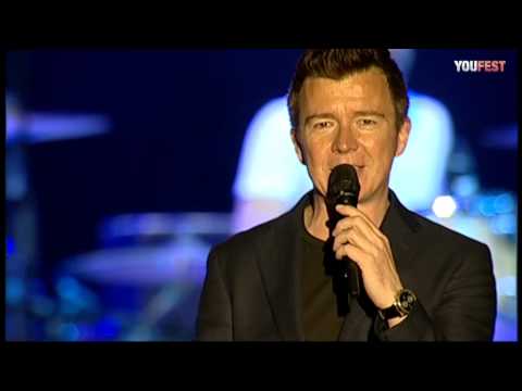Rick Astley - Never gonna give you up LIVE - YOUFEST 2012