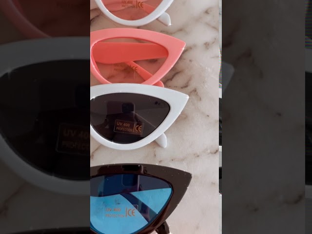 Vídeo relacionado con 2 gafas de sol ovaladas, ovaladas, pequeñas gafas de sol de ojo de gato, gafas de sol vintage de los 90, modernas, estrechas para hombre y mujer, regalo de viaje (estampado de leopardo + negro)