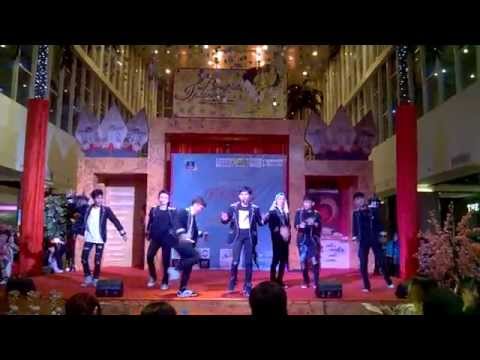 [151115]DPS (Dance Cover BTS) - Dope 쩔어 + Fun Boys 흥탄소년 @KpopOnFire Jakarta