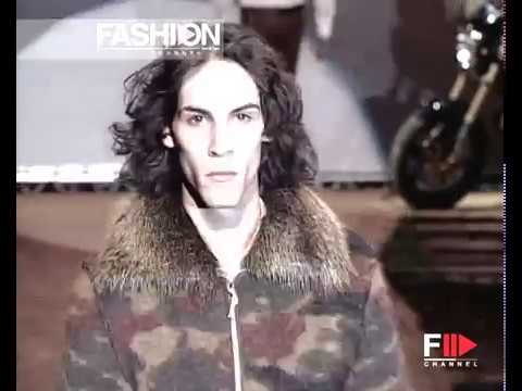 "Roberto Cavalli" Autumn Winter 2001 2002 Milan 2 of 3 Menswear by FashionChannel