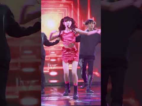 230514 FANCAM KAOFANG Rookiez cover LISA - LALISA + MONEY @ ICONSIAM DANCETOPIA S2 (Final)