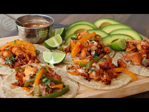 Alambre De Pollo Con Chorizo