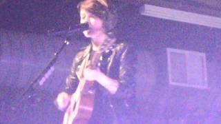 Tegan and Sara - Tegan&#39;s first date with a girl + Love They Say -Louisville, KY - 7 may 2014 (10/12)