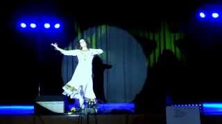 Dance on: Aaja Nachle - Live on Stage
