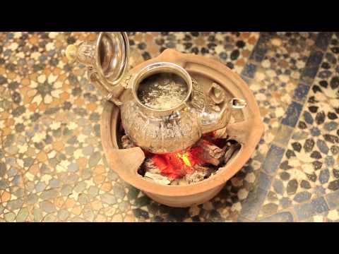 Morocco In Motion - La cérémonie du thé marocain / Moroccan tea ceremony