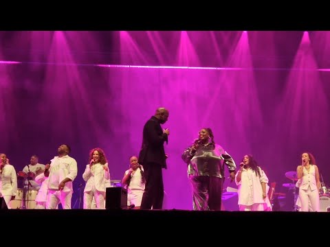 Shirma Rouse, Dwight Dissels en ZO! Gospel Choir - Shackles (Praise You) (AFAS Live, 16-2-2025)