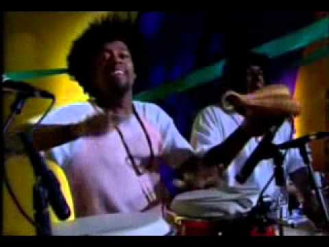 2/2 - Sambasonics "Samba Rock Animal" no programa Ao Ponto