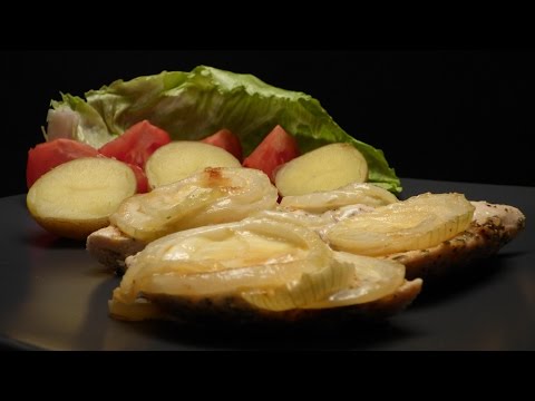 BAKED CHICKEN WITH ONIONS AND MAYO