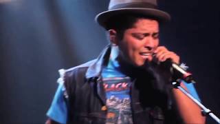 Bruno Mars &quot;Show Me&quot; (Music Video)