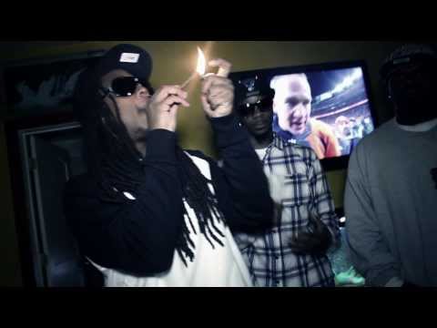 Tony Gunz ft. Fleez and Swagga Sal - In The Trap [Shot By @TroyBoyTheBeast]