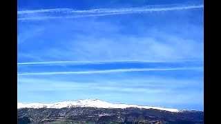 preview picture of video 'Unbelievable Chemtrails cover Ioannina city Greece try to explain them'