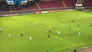 preview picture of video 'Gol de Yohandry Orozco a Perú en el Suramericano 2011'