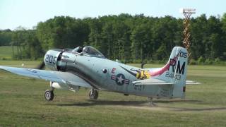 preview picture of video 'A-1 Skyraider ( AD-4 N  The Sandy ) Full HD  La Ferté-Alais LFTA 2010'