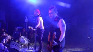 The Toy Dolls - She Goes To Finos (Zikenstock Festival 2018 France, Cateau-Cambrésis) [HD]