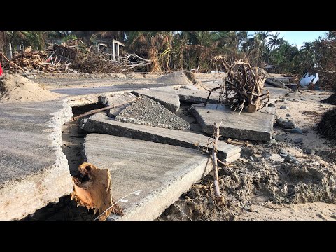 Nasira din ang kalsada sa  Canawer Beach, Dilasag, Aurora After Super Typhoon Uwan