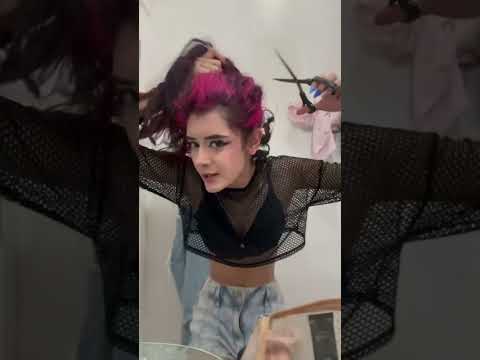 I CUT MY HAIR AT HOME AND I WENT BALD 👩🏻‍🦲😭