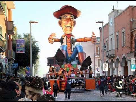 PARODIA DEL CARNEVALE 2017 (Venzo)