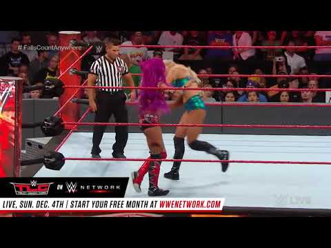 Sasha Banks vs Charlotte Flair : RAW FALLS COUNT ANYWHERE MATCH