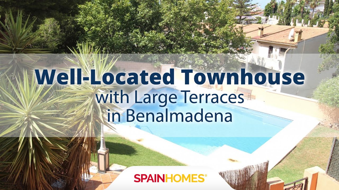 Well-Located Townhouse with Large Terraces in Benalmadena