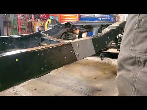 Cutting the frame, C10 project ep1
