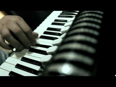 Grupa BOSS - Ako ti je pija ćaća (SPOT) 2012