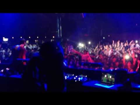 I DVBBS fanno esplodere il PALATHESERIES. Halloween 2013