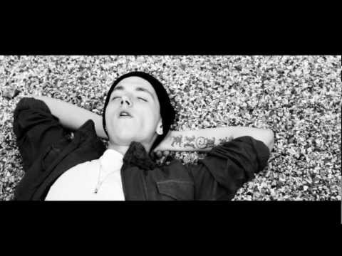 izzue Spring Summer 2012 Ad Campaign (ITHK presents)