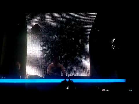 Gareth Emery @ Yalta Club 02.12.2011 (Arrival vs Rolling In Sweet Dreams)
