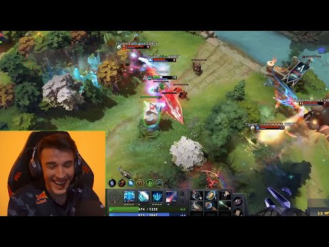 Collapse god can't stop laughing after landing Epic spear on Storm zip