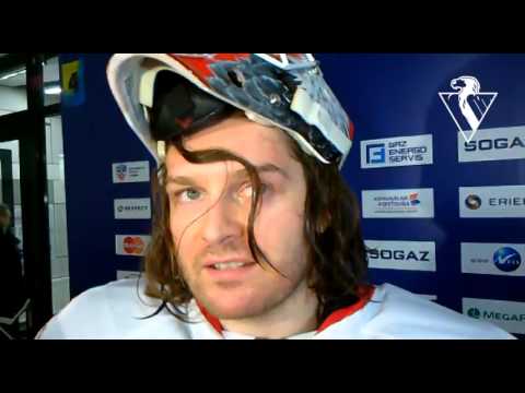 Brustovi sa pred rodičmi darí